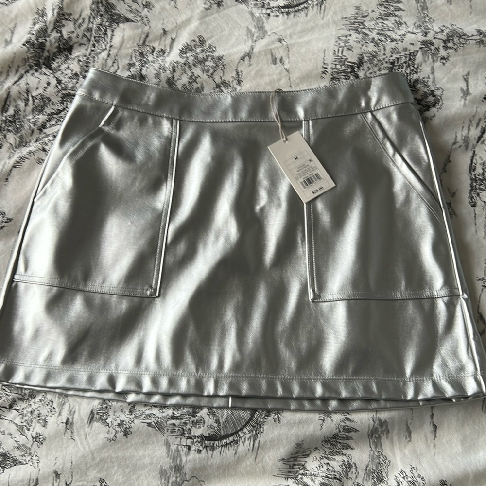NWT silver pleather mini skirt M